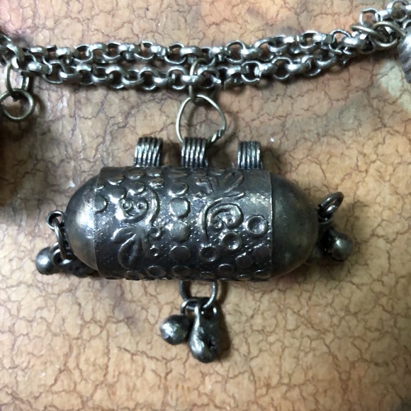 vintage boho silver bracelet with earth tone beads - Picture 3 of 7